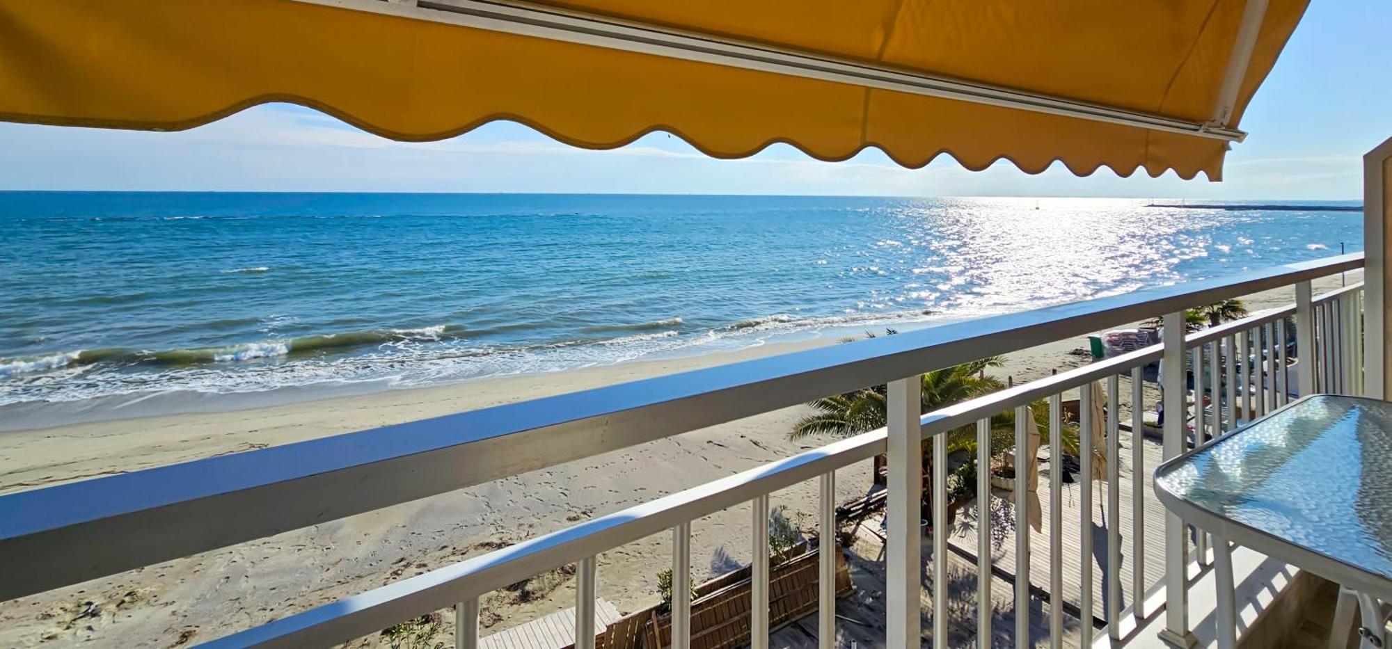 Hara Apartment In Front Of The Beach Paralía Exterior foto